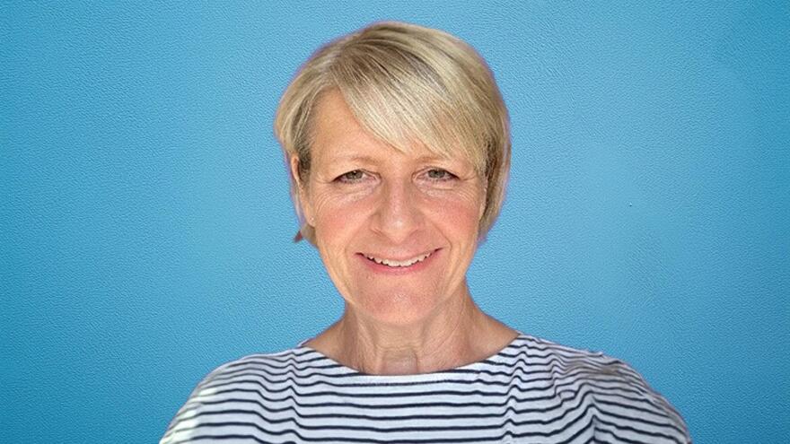 Joyce Tainton head and shoulders photo